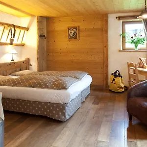 Chalet-hôtel Les Fermes De Pierre&anna Hotel